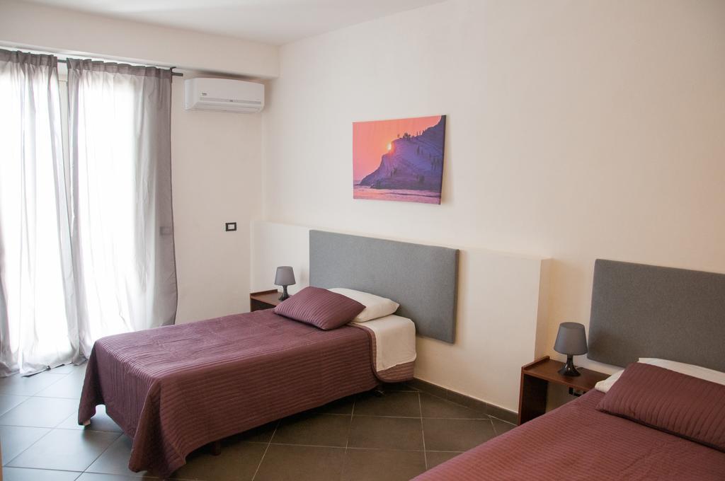 B&B La Scala Realmonte Rum bild